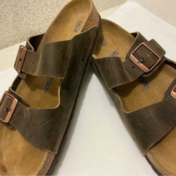 Birkenstock Arizona softbed Dark Brown leather Double Strap Sandals size 10